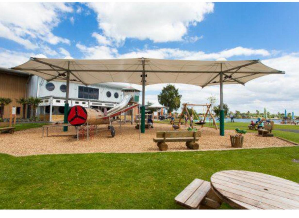 Luxury Hot Tub Caravan Campsite